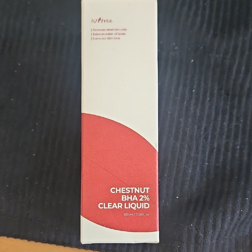 Chestnut BHA 2% Clear Liquid - Red and White